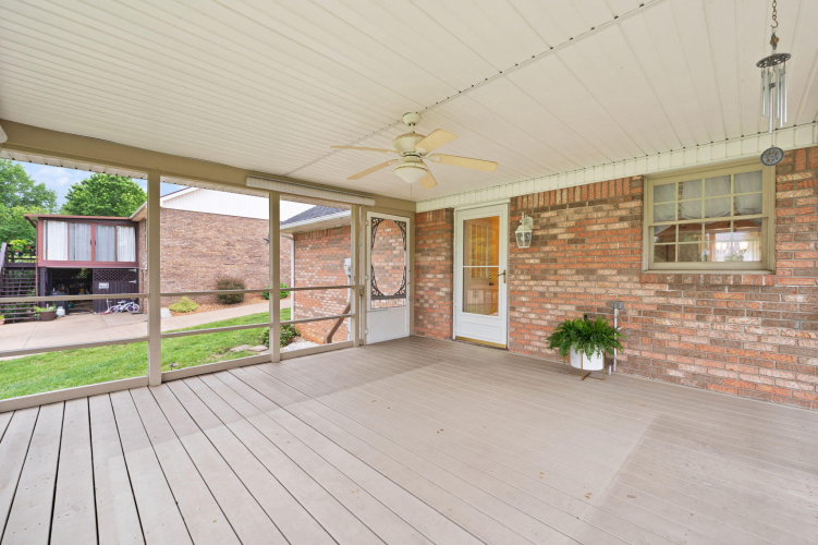 Listing Image 32