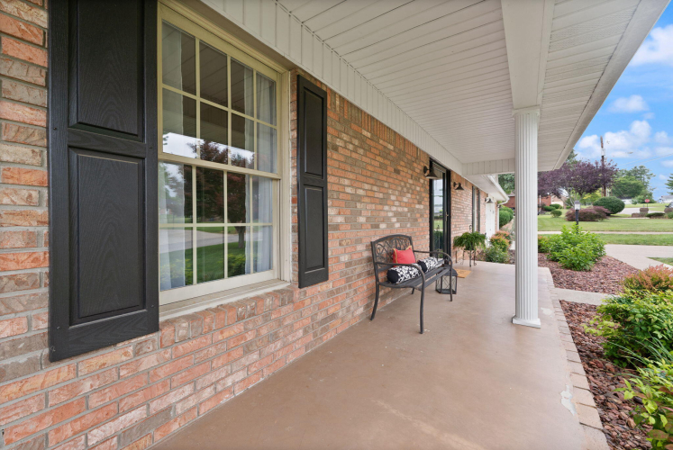 Listing Image 98