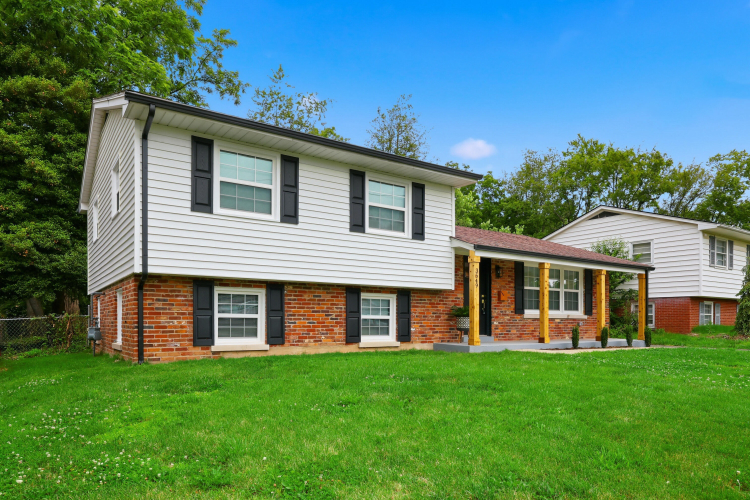 Listing Image 3