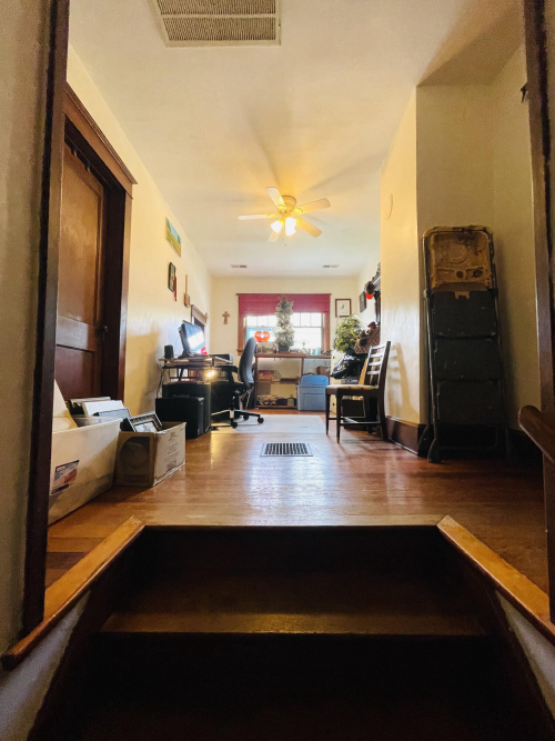 Listing Image 18