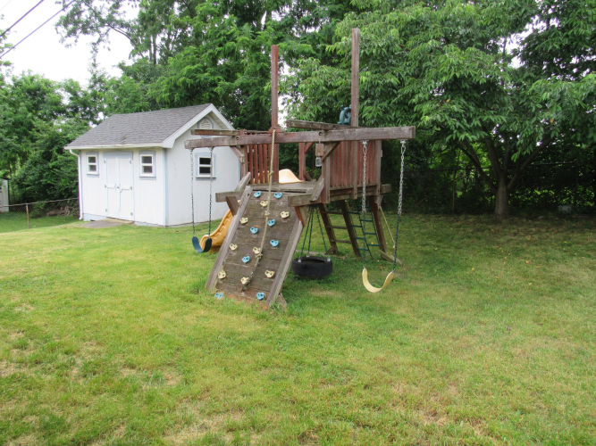 Listing Image 40