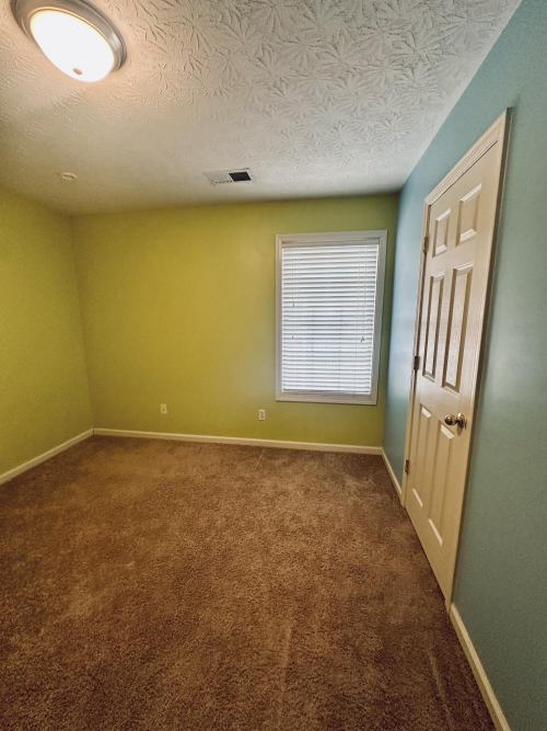 Listing Image 64