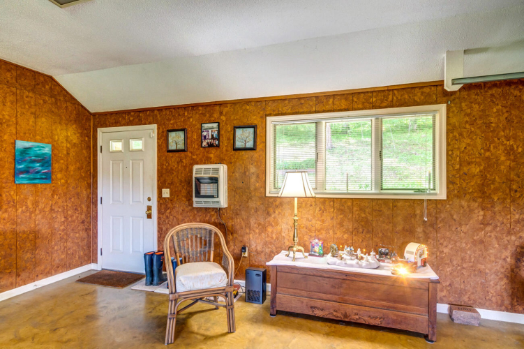 Listing Image 54