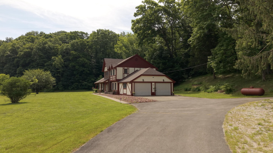 Listing Image 76