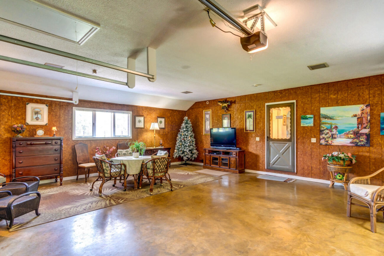 Listing Image 52