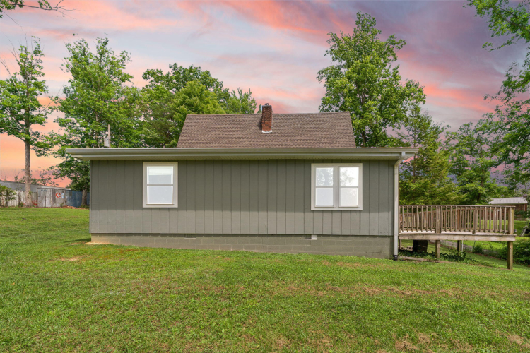 Listing Image 63