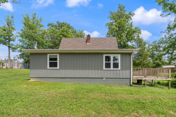 Listing Image 64