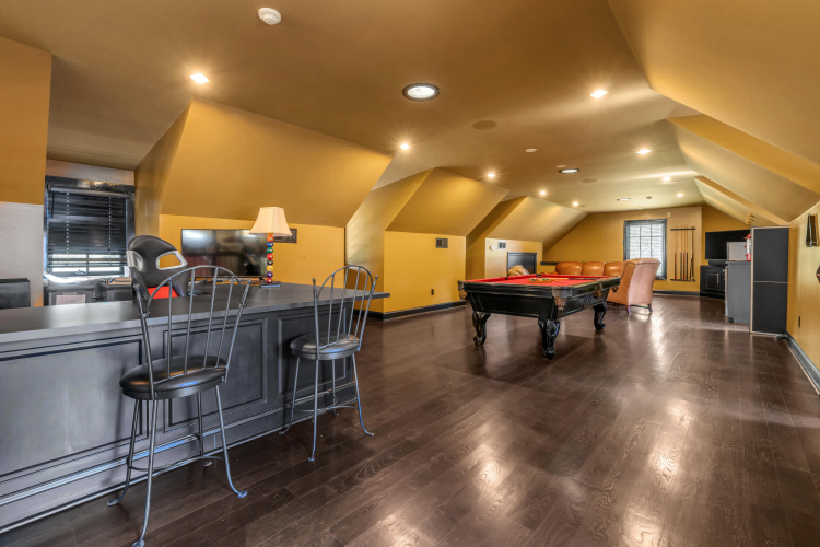 Listing Image 107