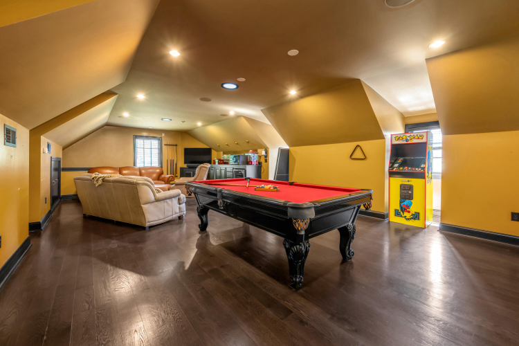 Listing Image 108