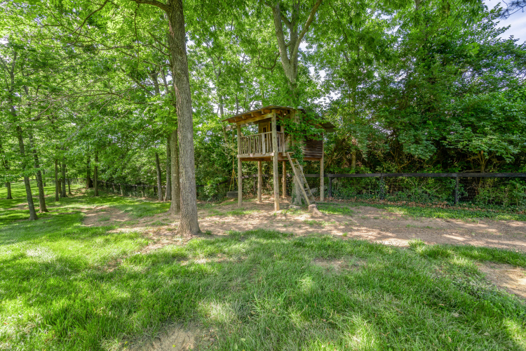 Listing Image 116