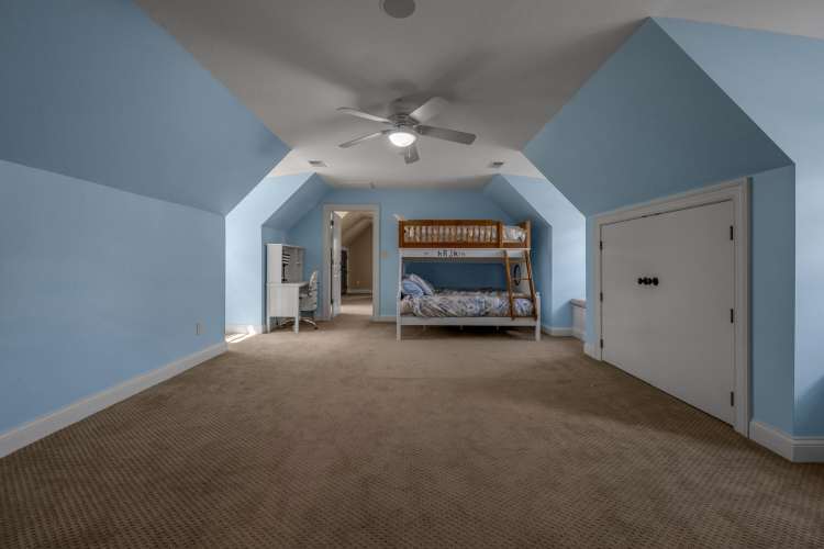 Listing Image 56
