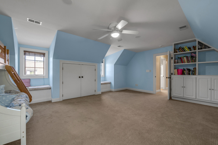 Listing Image 58
