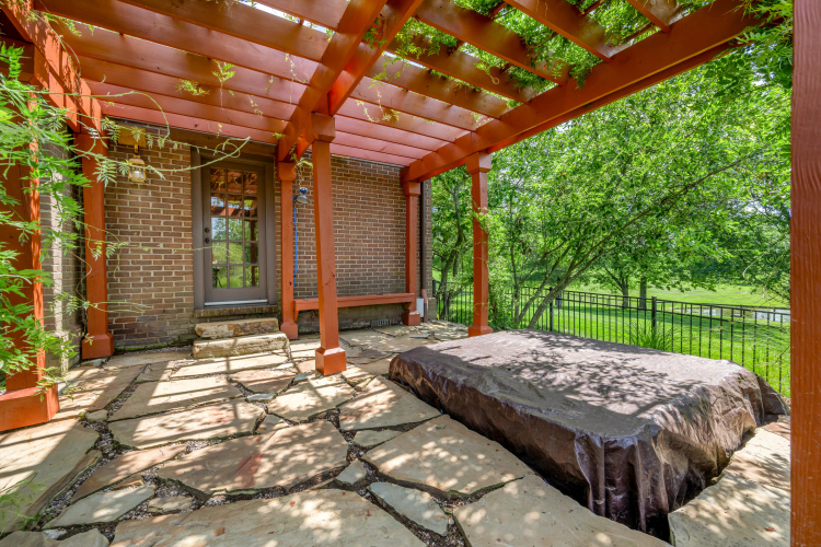 Listing Image 80