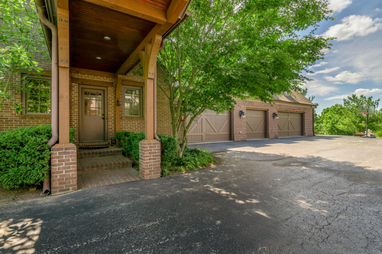 Listing Image 98