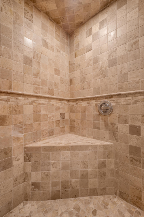 Listing Image 102