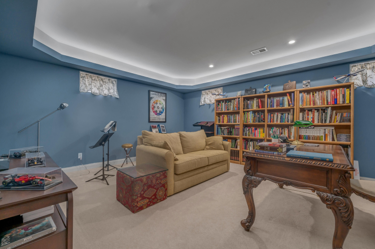 Listing Image 104