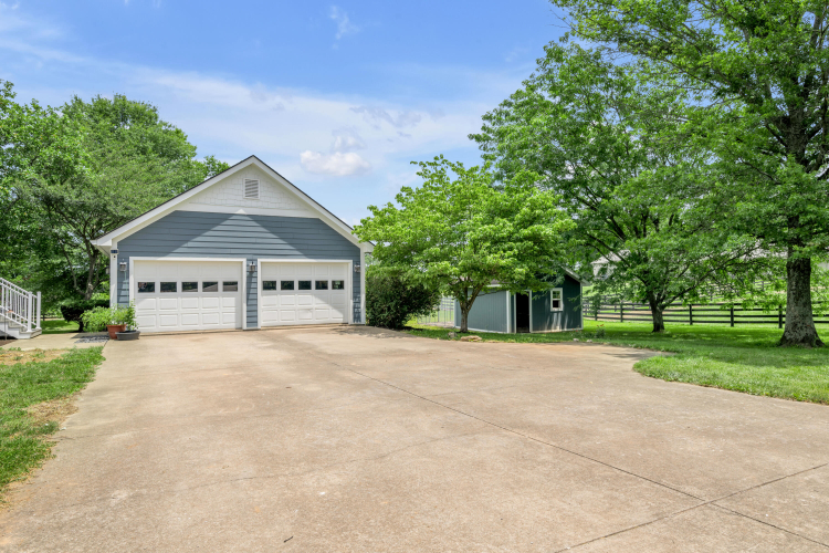 Listing Image 130