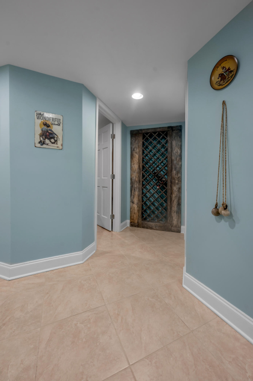 Listing Image 86