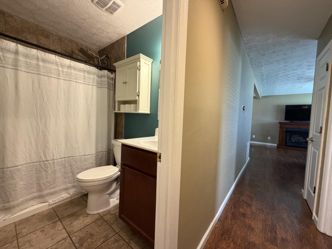 Listing Image 49
