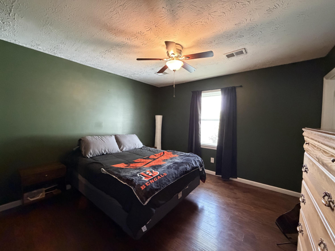Listing Image 53