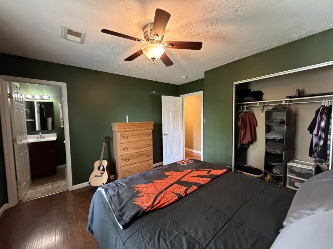 Listing Image 55
