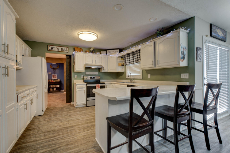 Listing Image 10