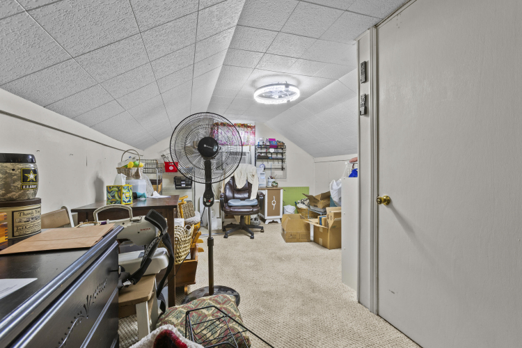 Listing Image 30