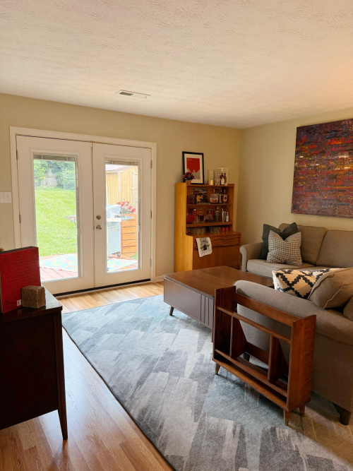 Listing Image 16