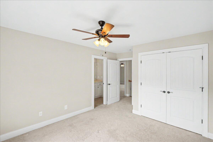 Listing Image 27
