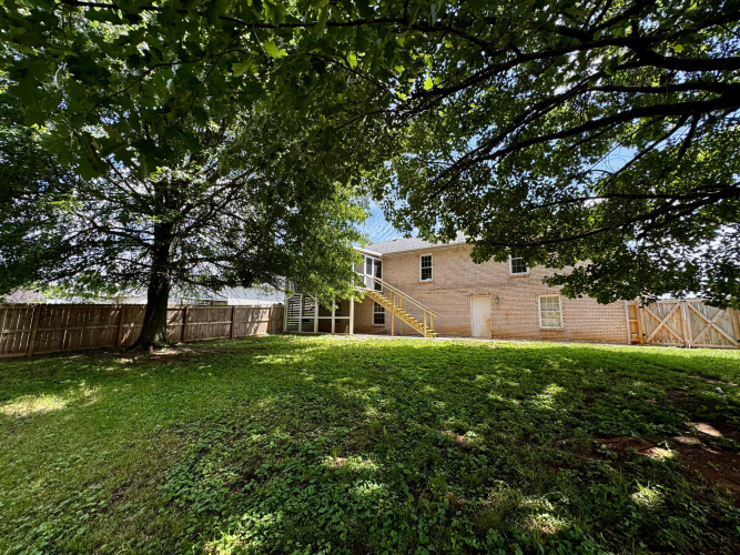 Listing Image 40