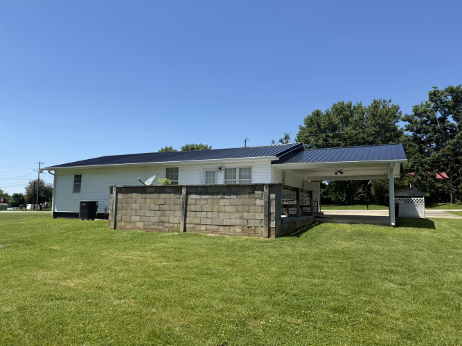 Listing Image 9