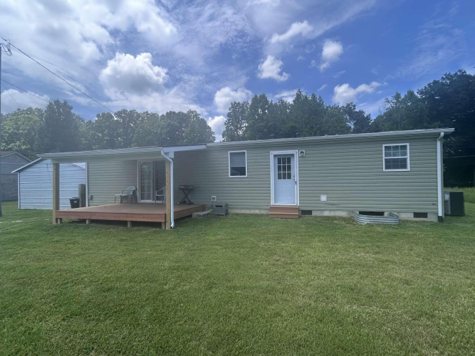 Listing Image 4