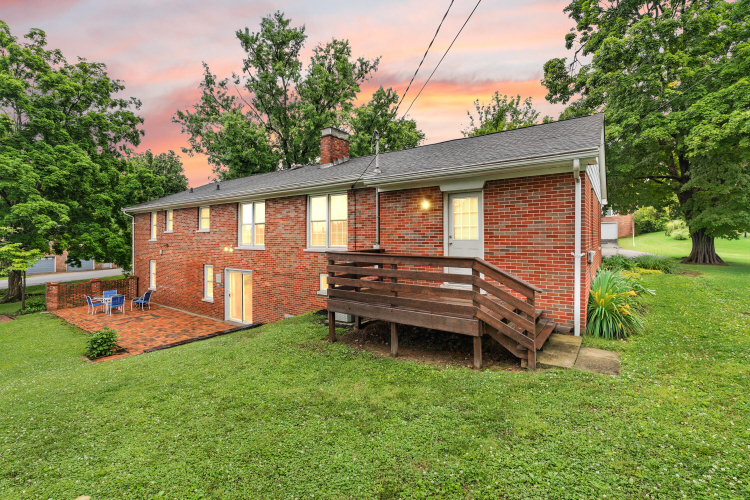 Listing Image 23