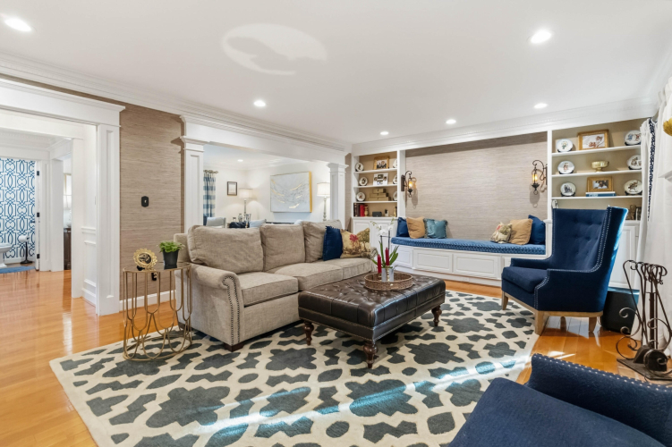Listing Image 10