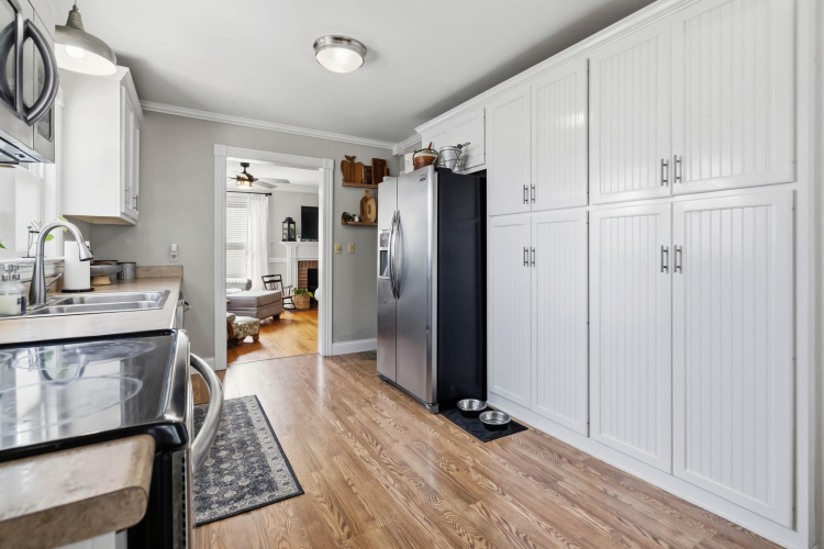 Listing Image 14
