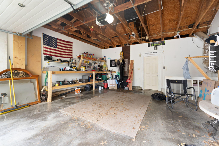 Listing Image 28