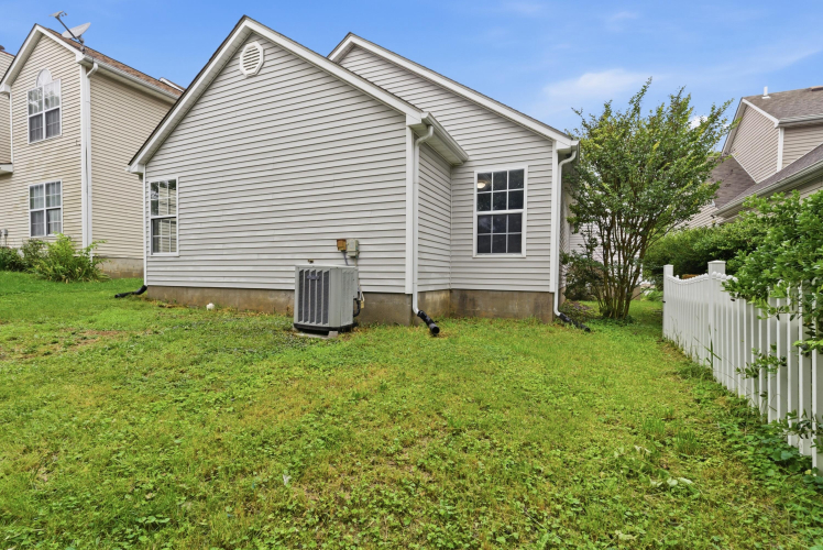 Listing Image 27