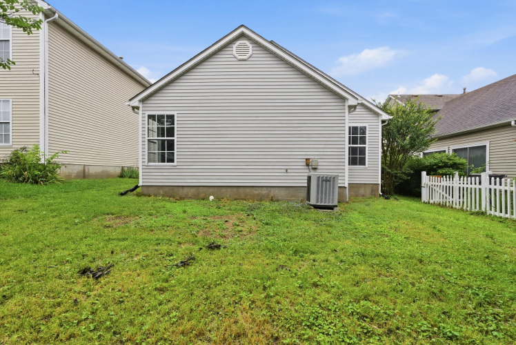 Listing Image 28