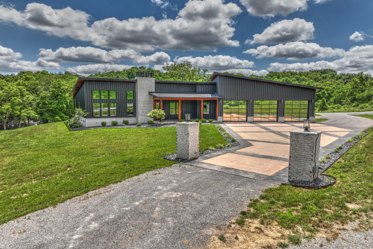 Listing Image 11