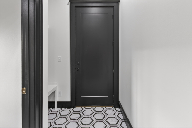 Listing Image 65
