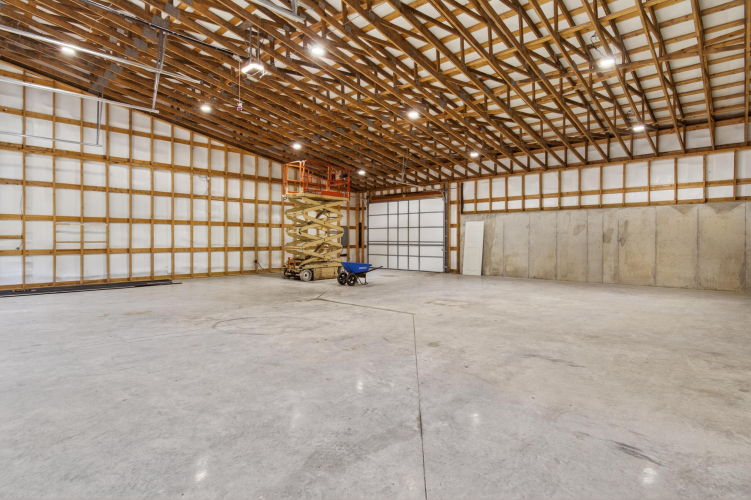 Listing Image 85