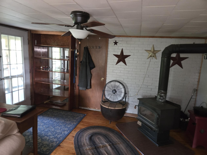 Listing Image 18
