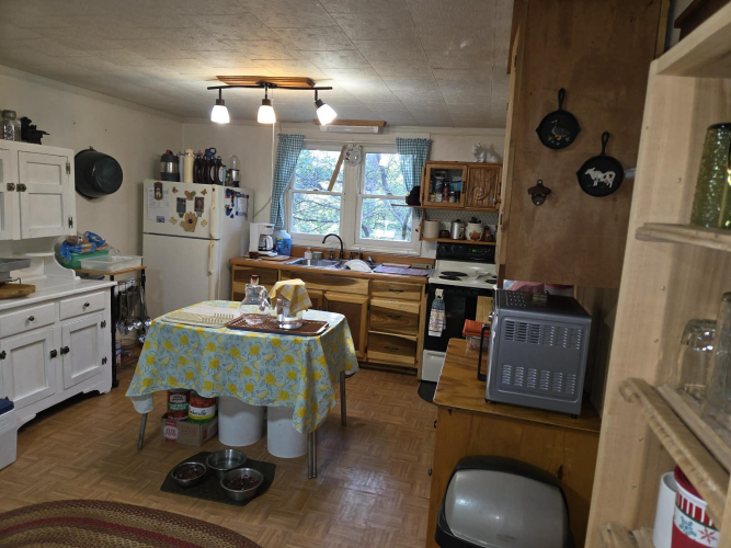 Listing Image 19
