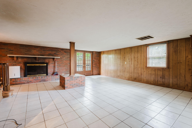 Listing Image 54
