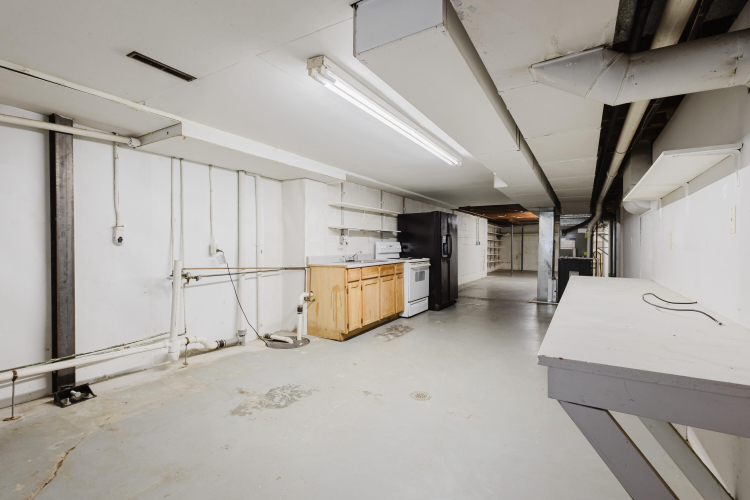 Listing Image 63