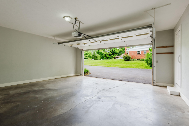 Listing Image 71