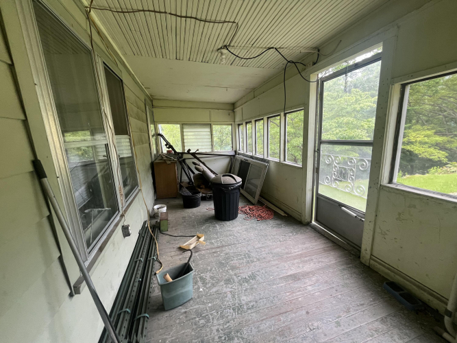 Listing Image 24
