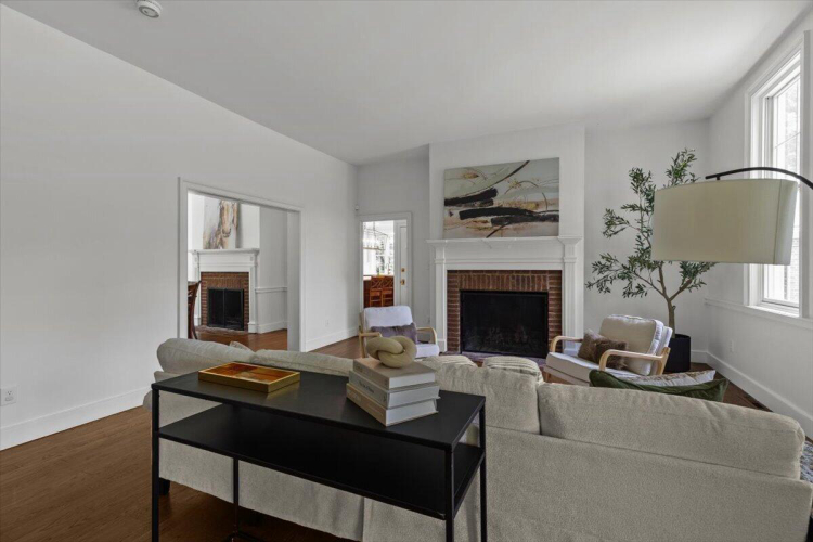 Listing Image 21