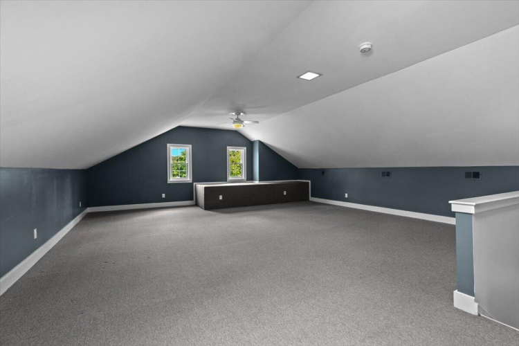 Listing Image 58
