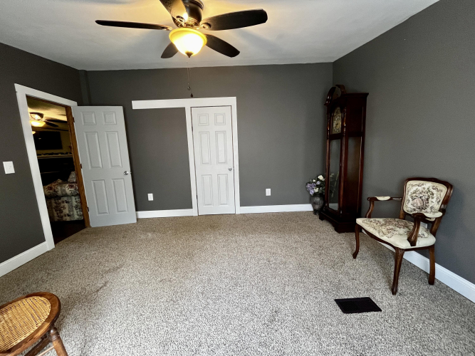 Listing Image 24